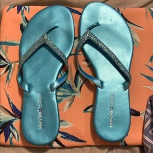 New NY&C sandals